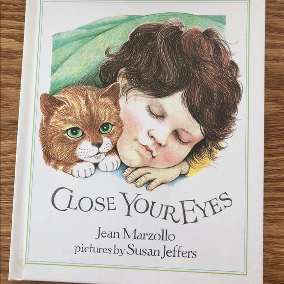 Lot of 4 HARD back childrens book in EUC - Picture 3 of 4